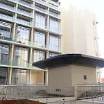 Tranquil Masdar 2Br Pool And Free Parking