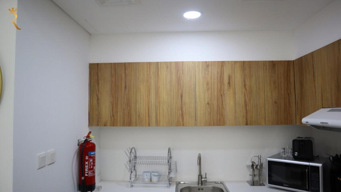Tranquil Masdar 2br Pool And Free Parking Apartment *