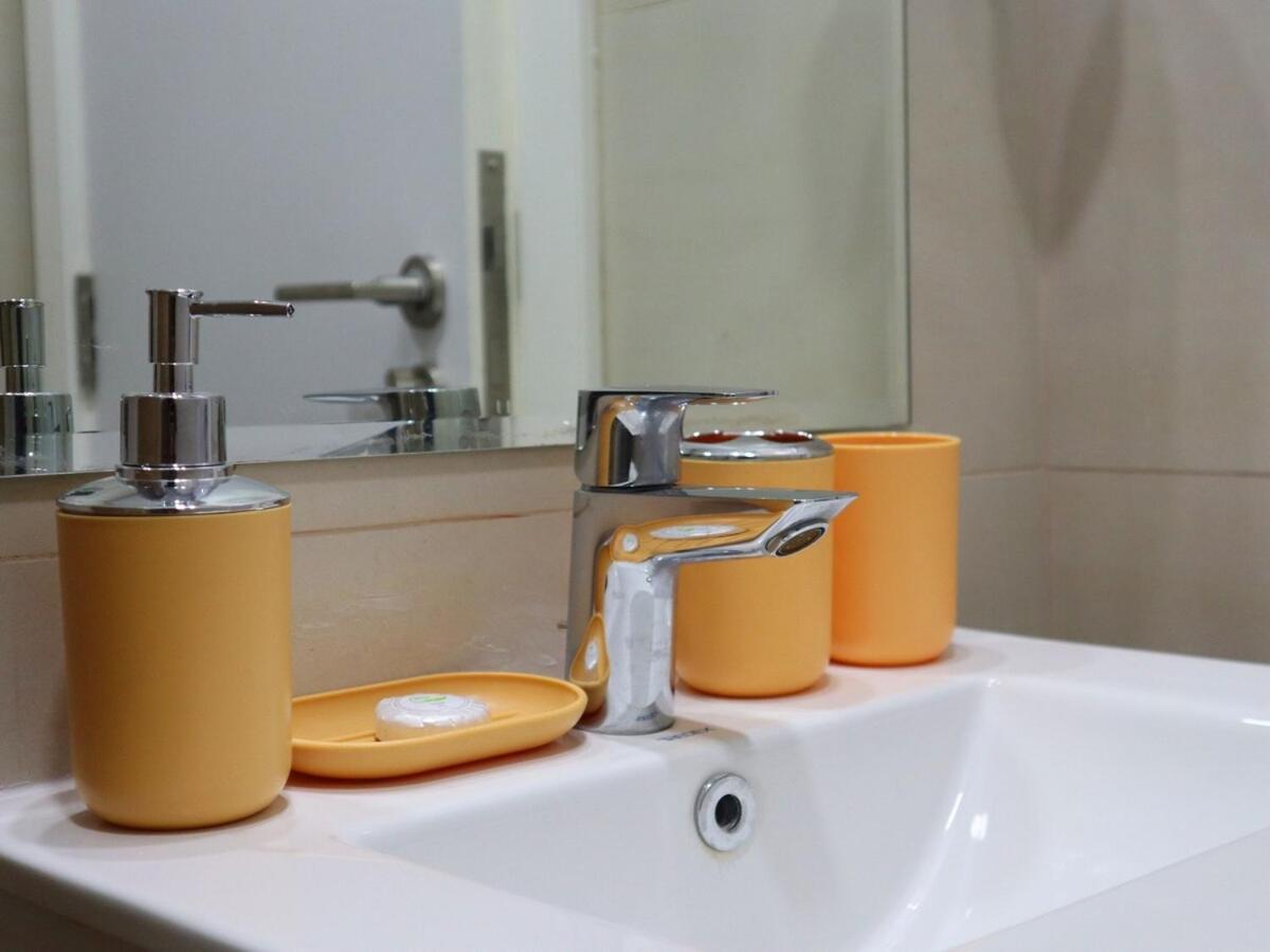 Tranquil Masdar 2br Pool And Free Parking Apartment Abu Dhabi