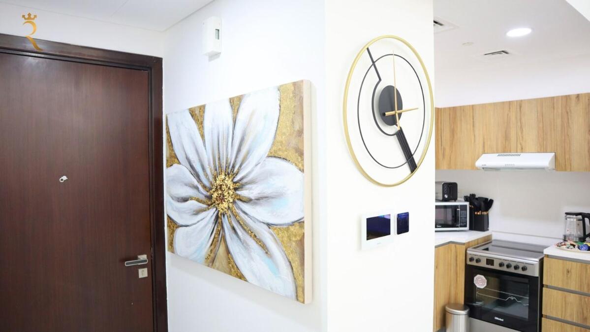 Apartment Tranquil Masdar 2br Pool And Free Parking Abu Dhabi